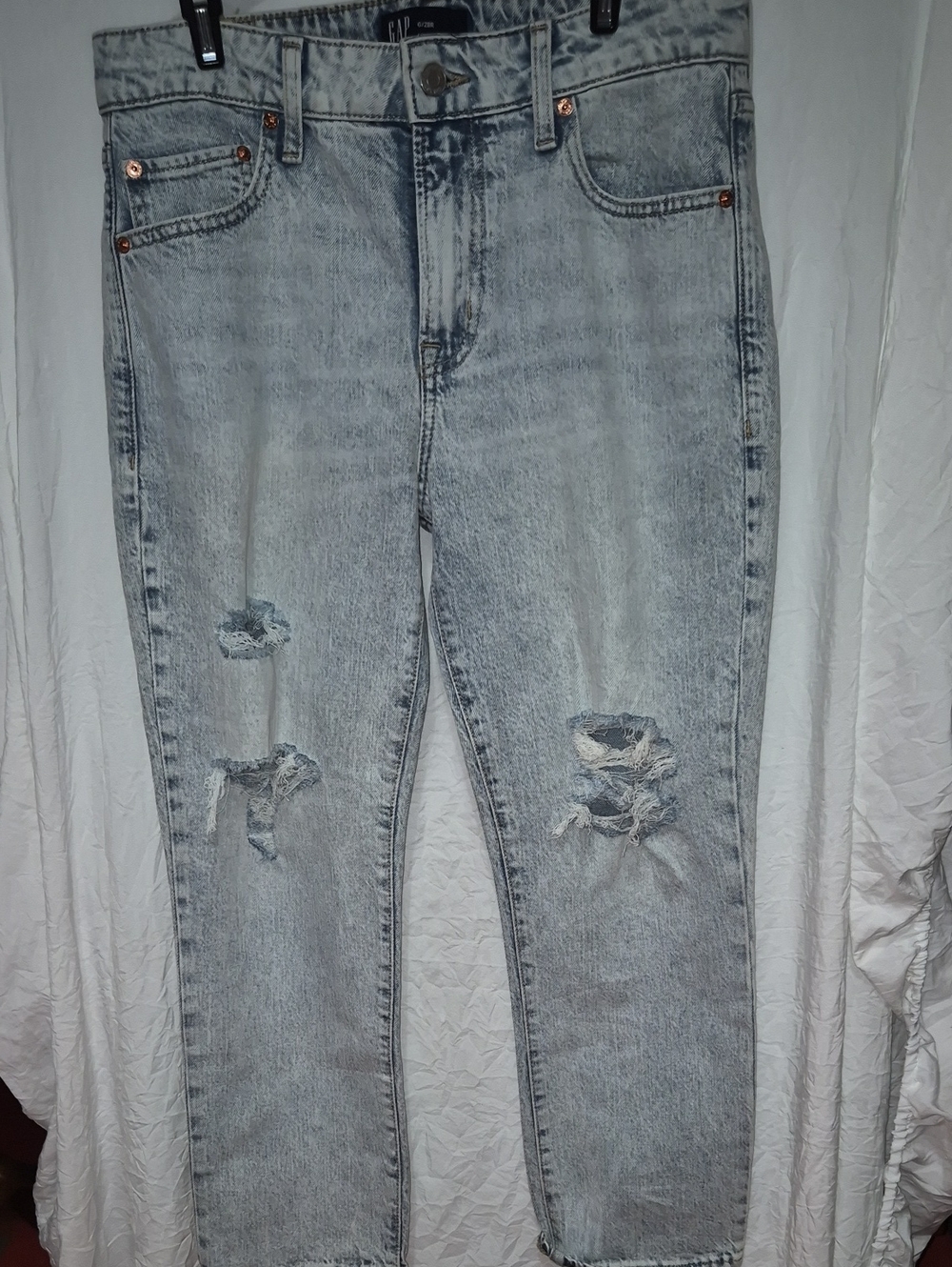 Light Wash Distressed Women’s Jeans - 90s Straight Leg